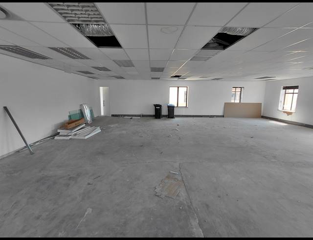 200M² OFFICE TO LET IN MAGALIESSIG
